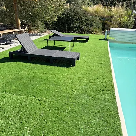 La Pignole - Parking-piscine-9 Personnes *